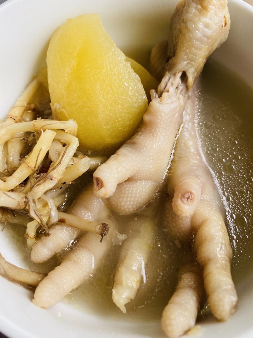 鱼腥草苹果鸡脚汤
