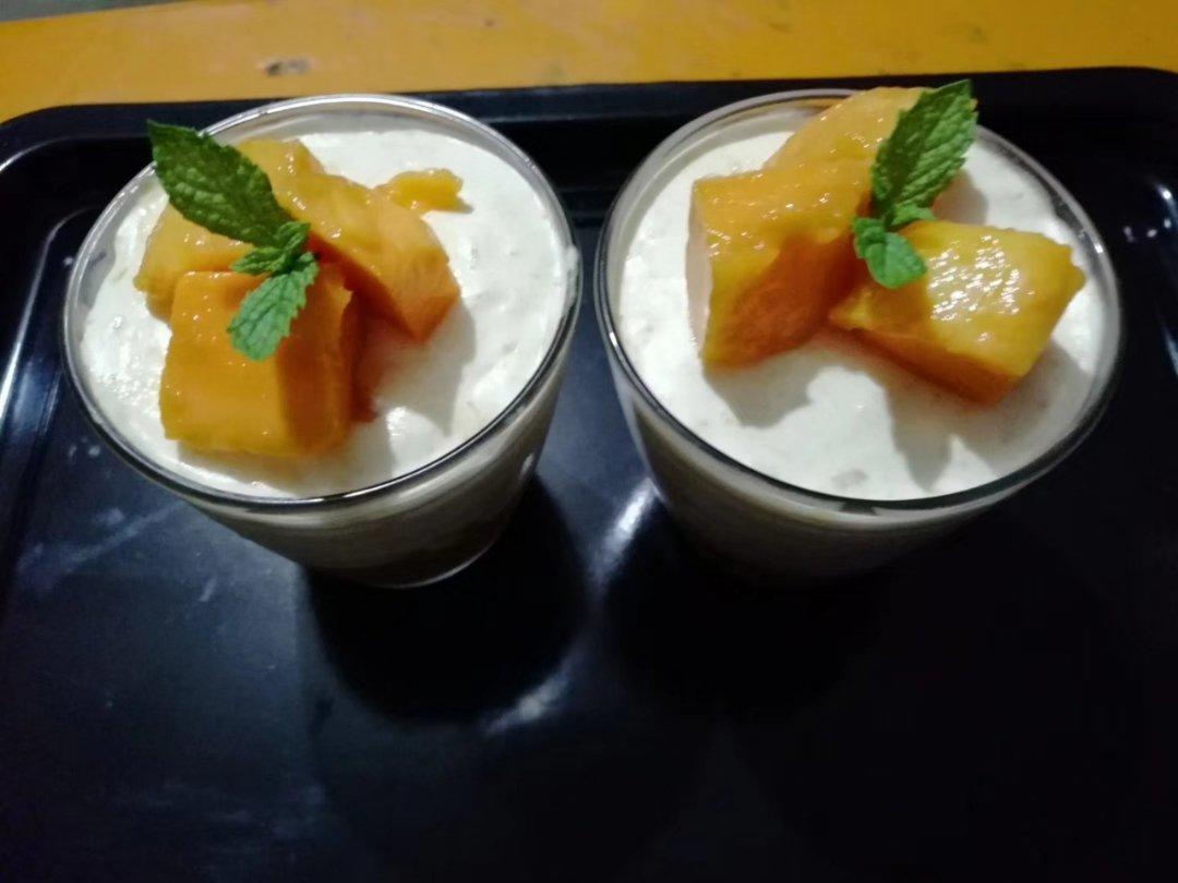 芒果慕斯杯