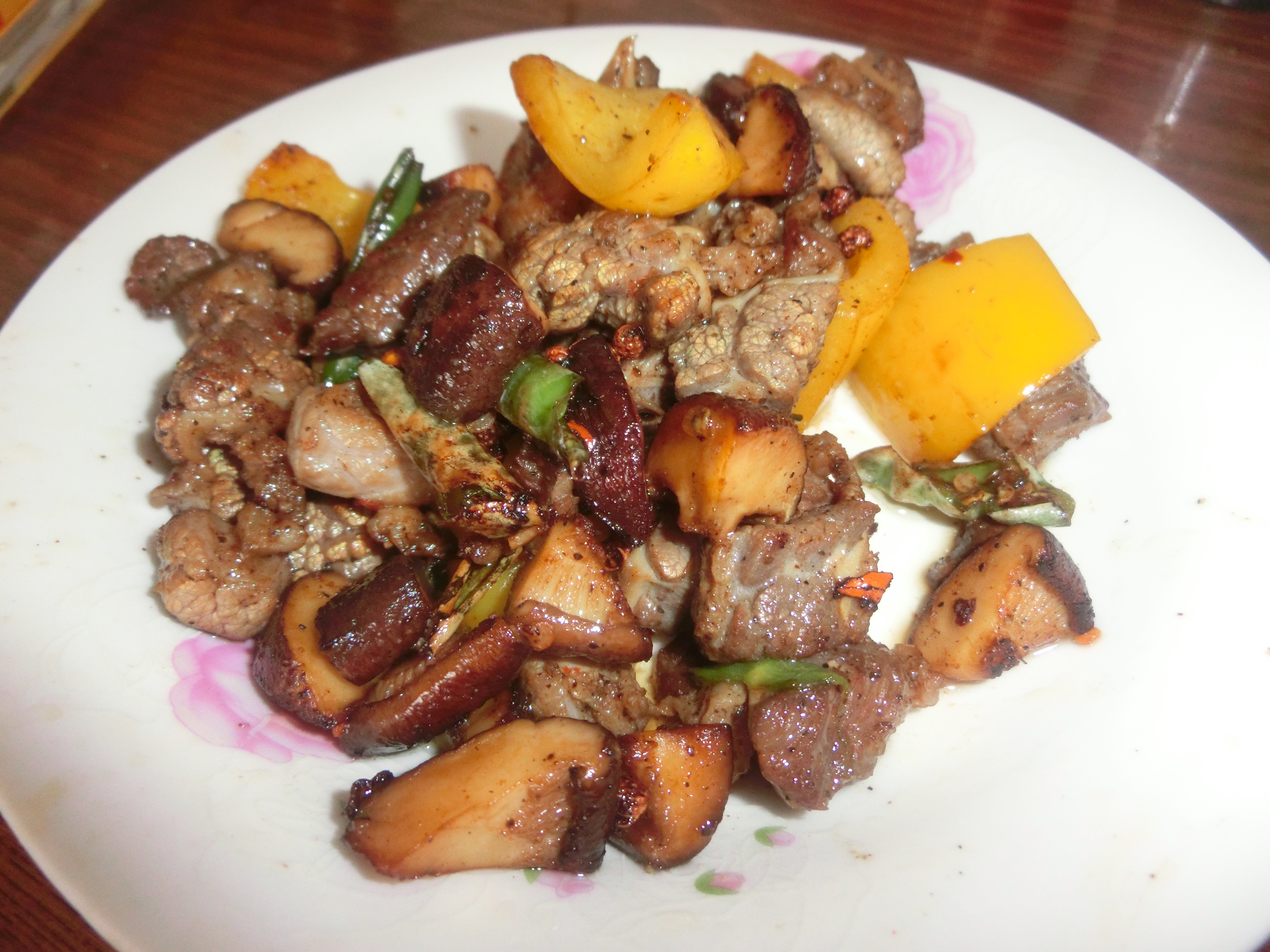黑椒牛肉粒