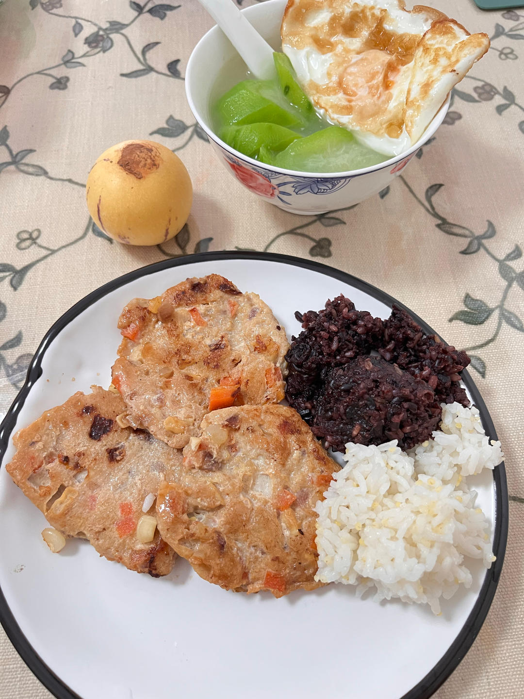 减肥餐低脂鸡胸肉饼