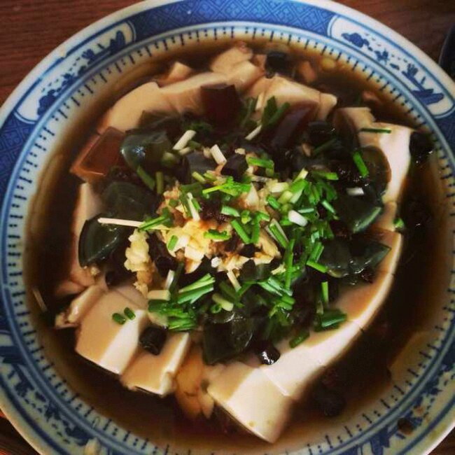 凉拌皮蛋豆腐