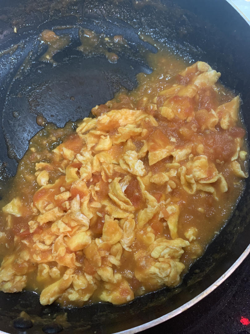 番茄炒鸡蛋（超浓的番茄味）