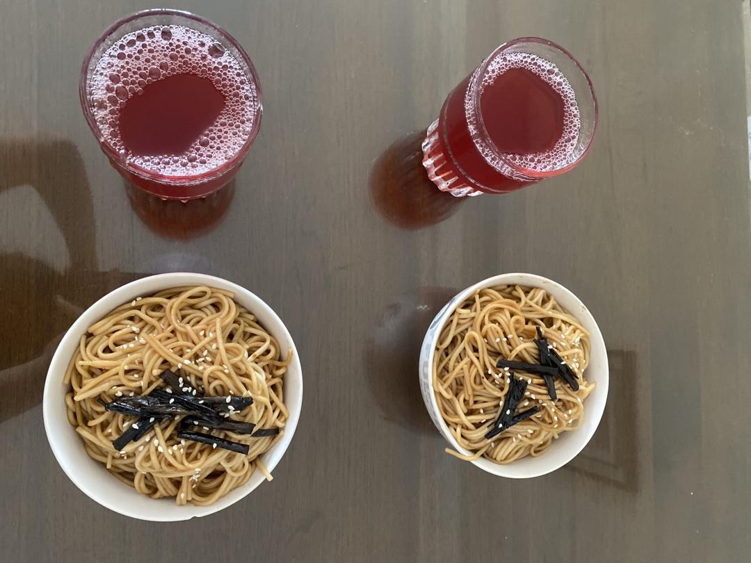 葱油拌面Spring Onion Noodles