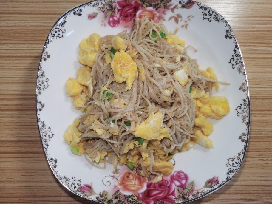 金针菇炒蛋