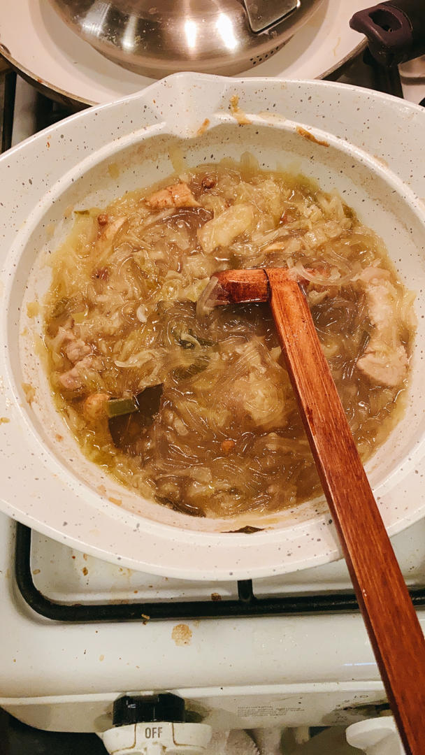 东北酸菜猪肉炖粉条