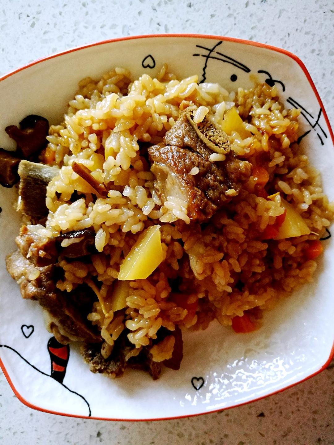 喷香排骨焖饭（爆好吃）