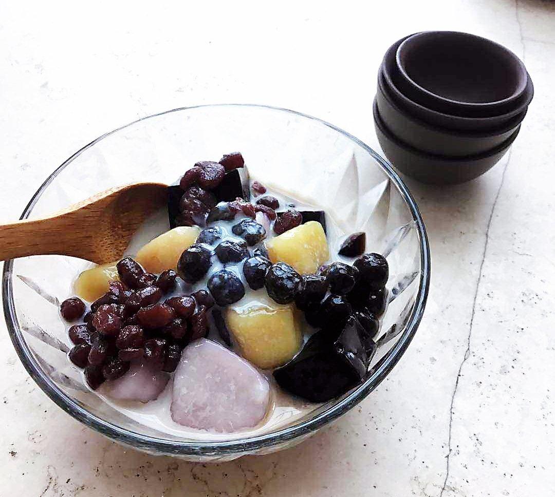 自制鲜芋仙芋圆（另附: 蜜红豆和仙草冻的做法）