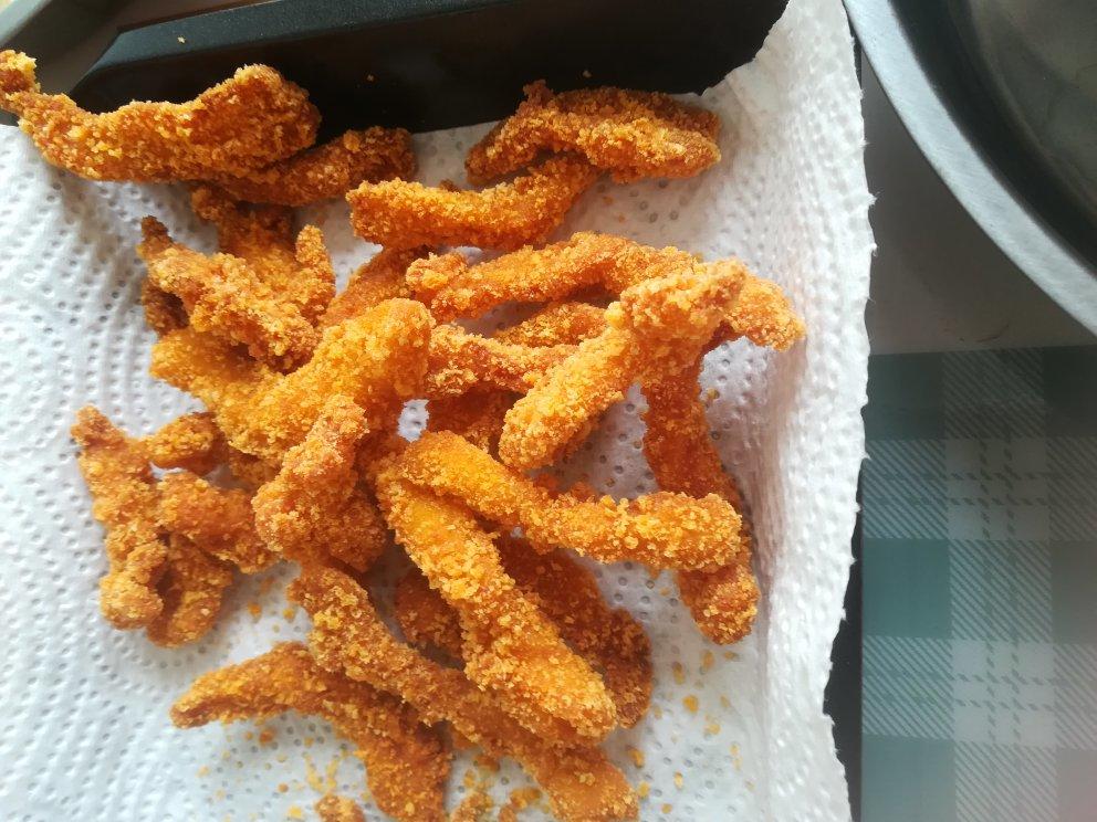 小时候路边摊的炸鸡柳🍿记忆中的香味儿😌