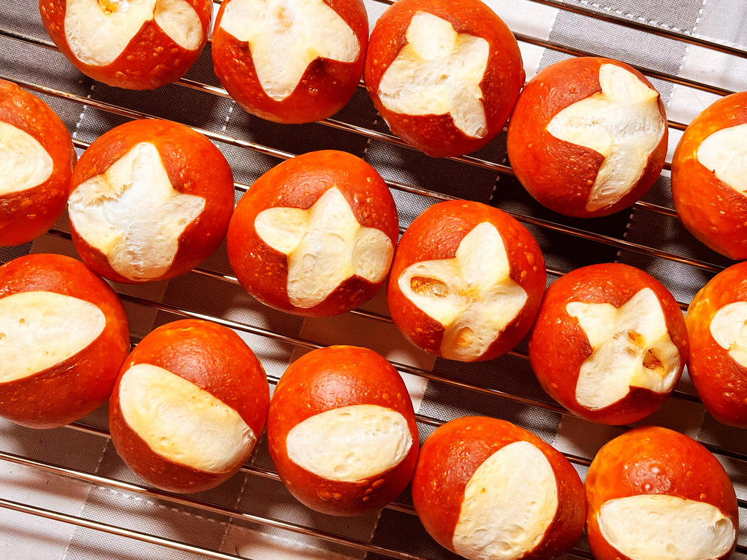 碱水小丸子（超可爱好操作的碱水面包）