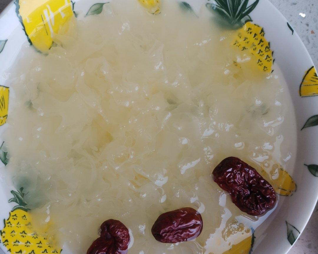 银耳羹