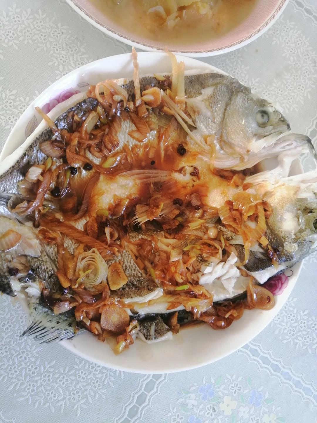清蒸鲈鱼