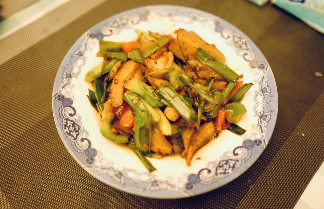 年夜饭必做-蒜苗回锅肉