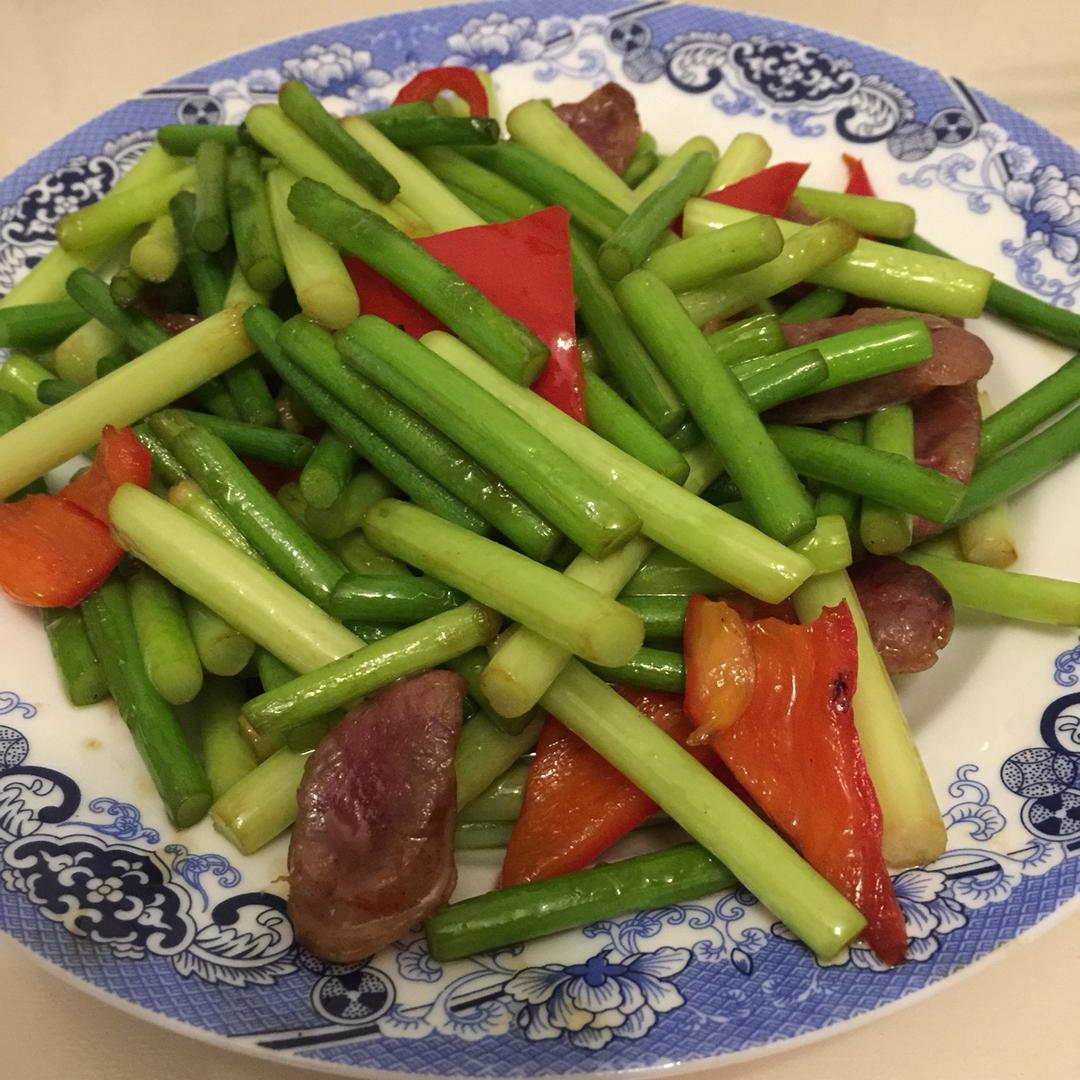 蒜苗炒香肠
