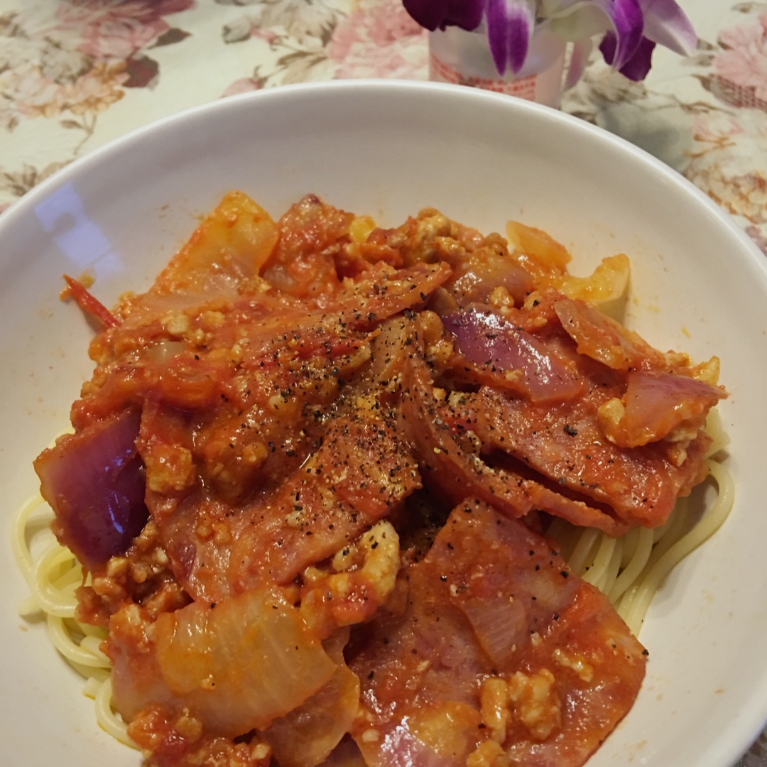 番茄肉酱意大利面