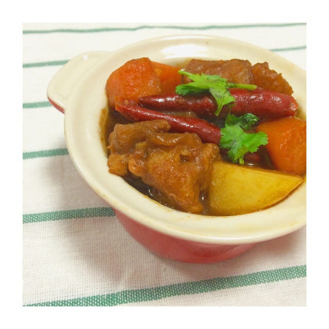 胡萝卜土豆烧牛腩
