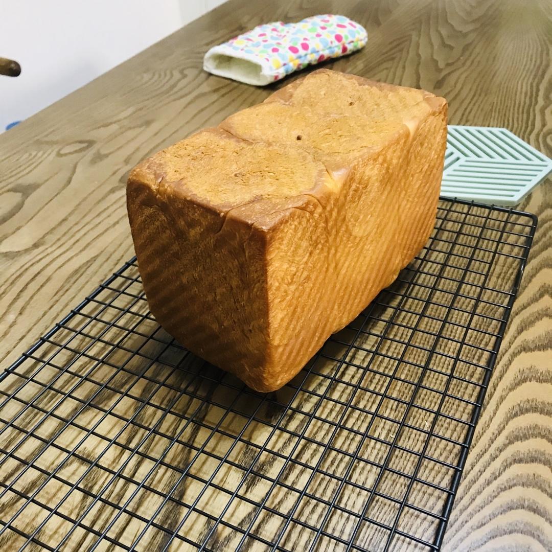 基础吐司的数据分析（新手揉手套膜）