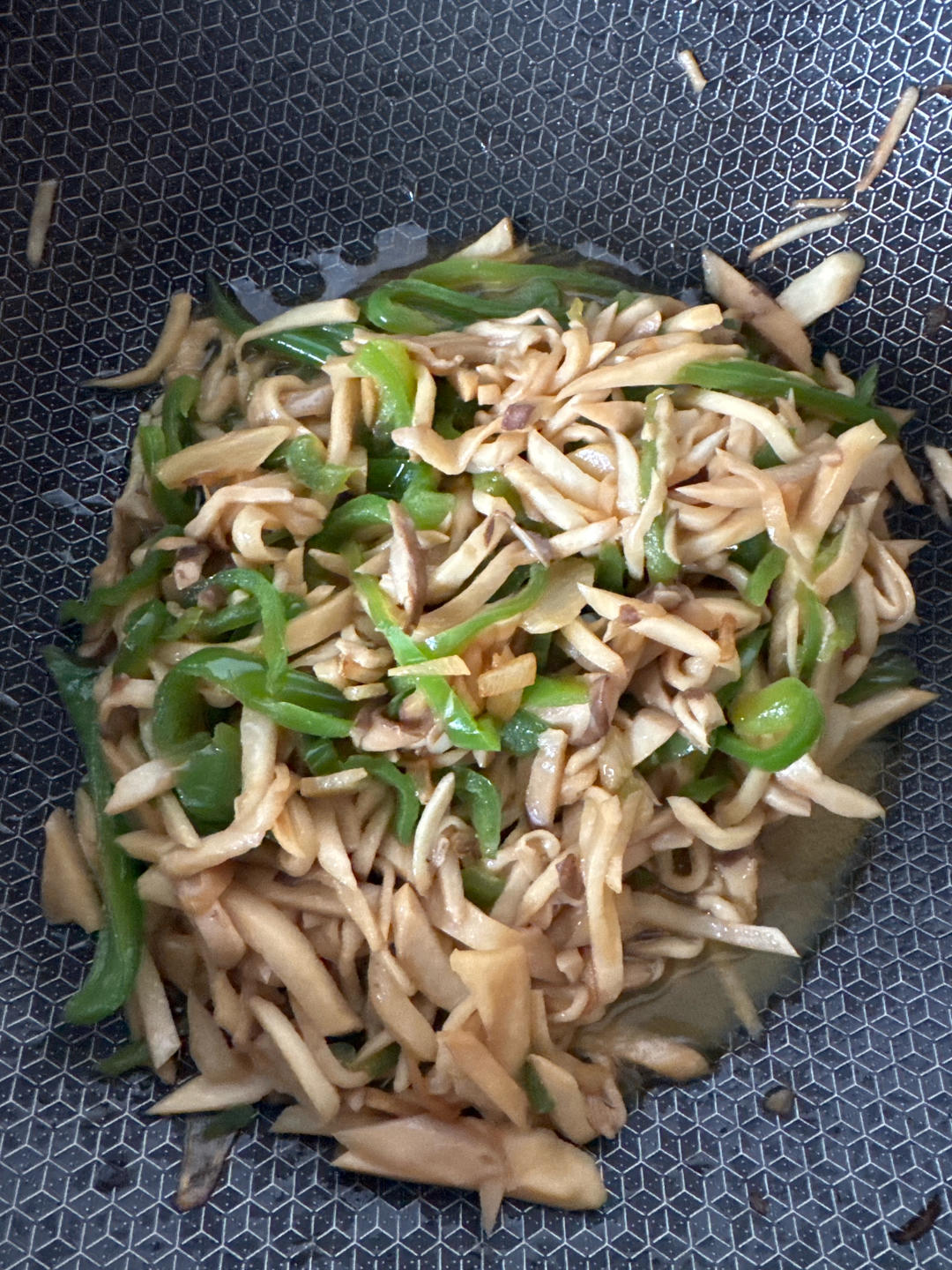 青椒素炒杏鲍菇