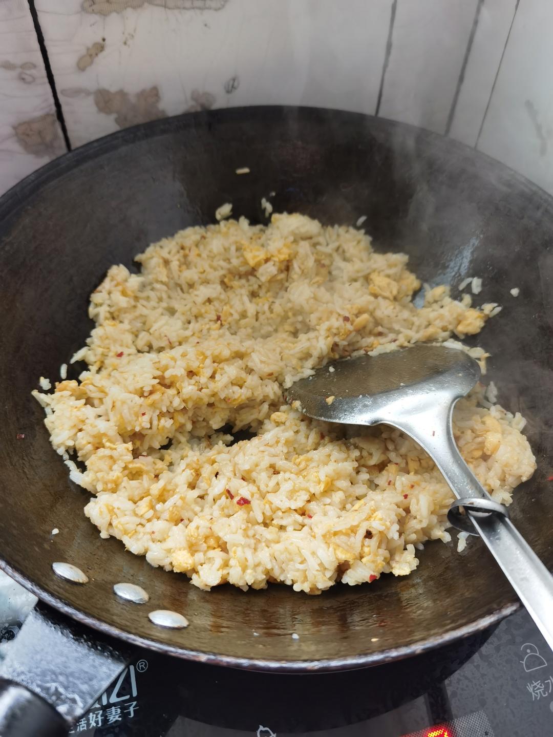 经典家常鸡蛋炒饭