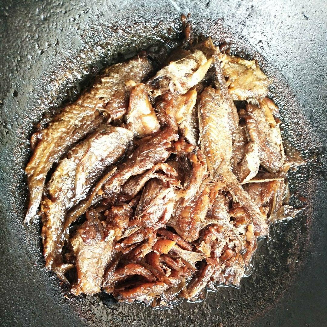 酥鱼罐头