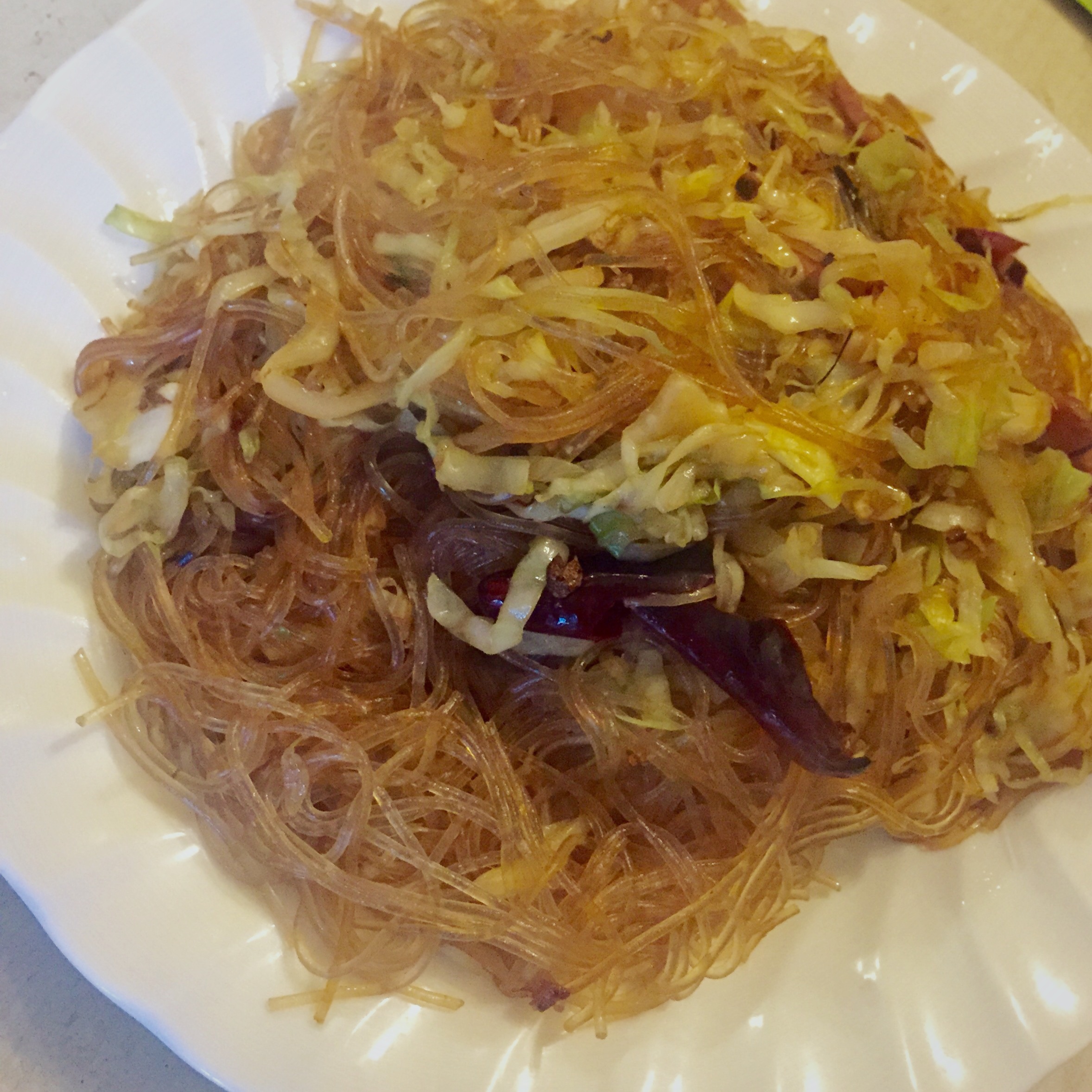 卷心菜炒粉丝 Glass noodles with Cabbage