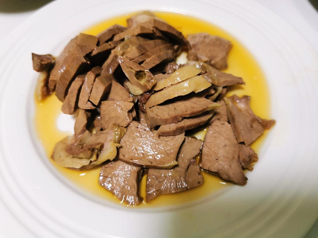 卤猪心、猪肝（卤心肝）