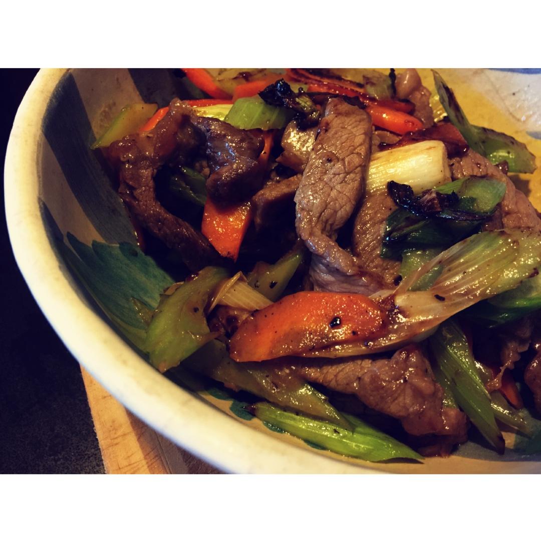 西芹炒牛肉！