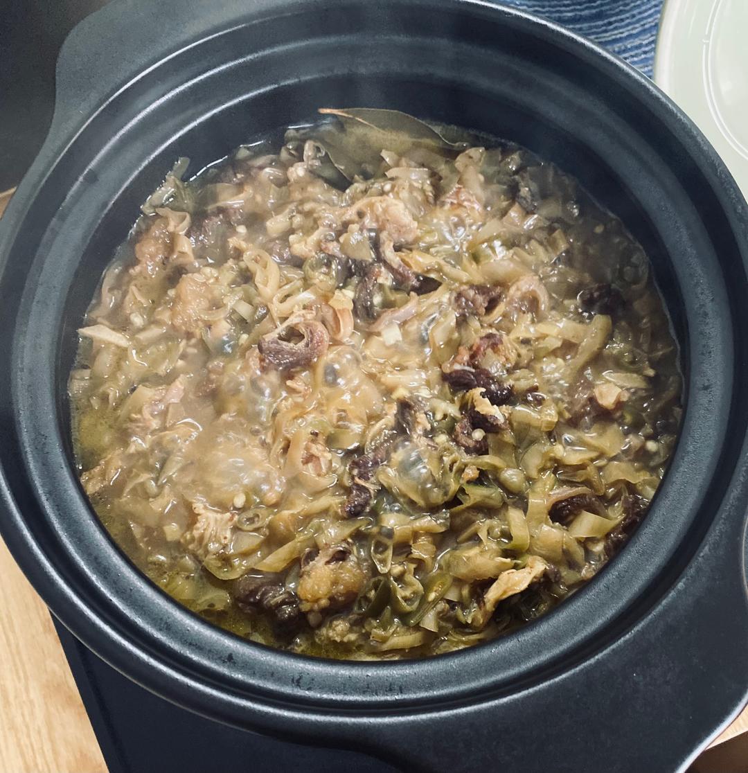 卜辣椒炖牛肉的做法