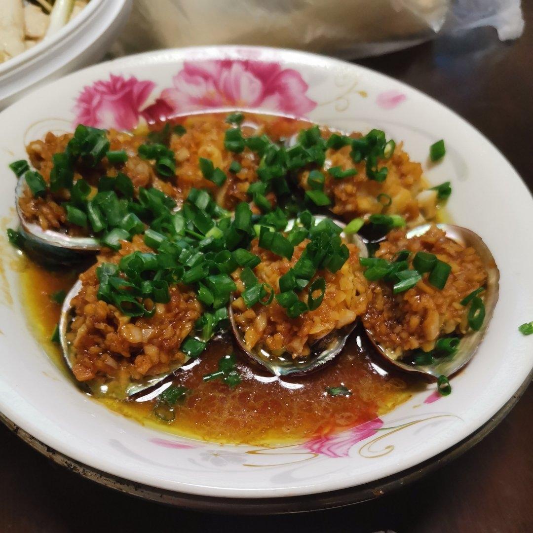蒜蓉粉丝蒸鲍鱼