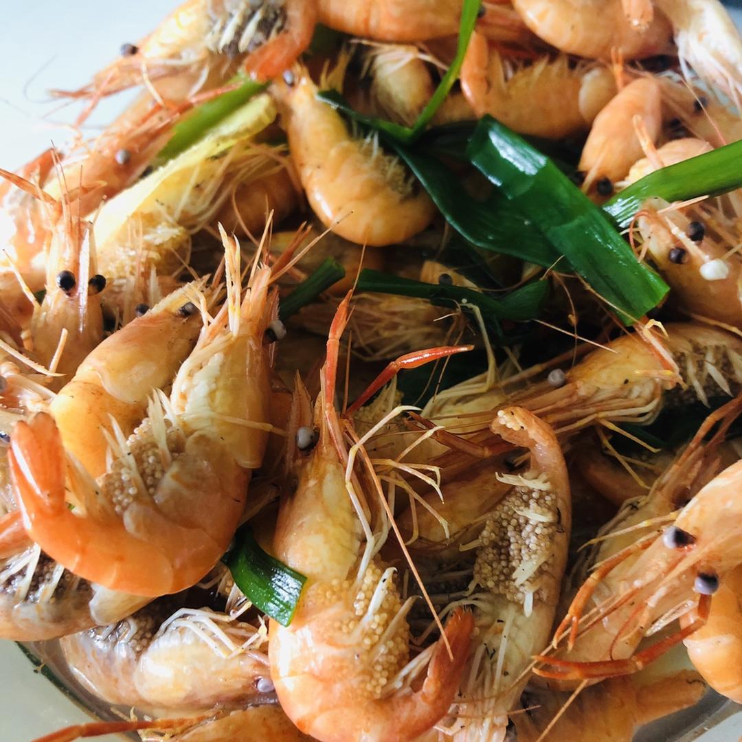 白灼河虾