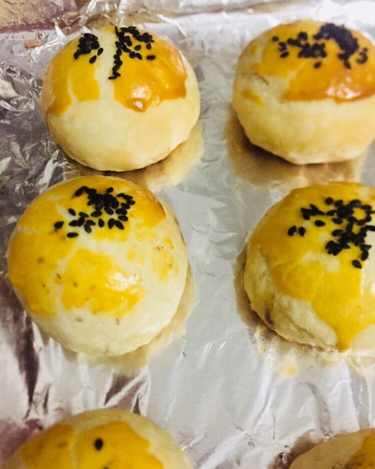 蛋黄酥