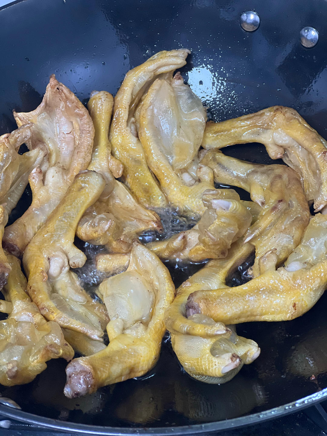 看剧、下酒必备的香辣炸鸭脚