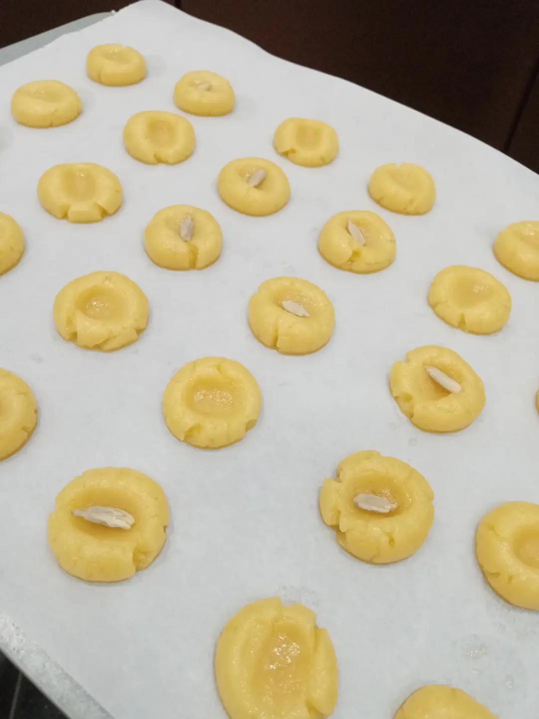 轻轻一按就碎掉的原味桃酥（不输猪油版）