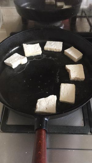 煎豆腐的做法 步骤4