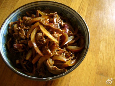 洋葱牛肉丝