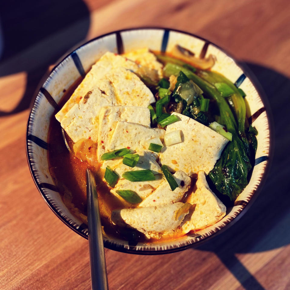 韩式泡菜豆腐锅/辣白菜豆腐汤