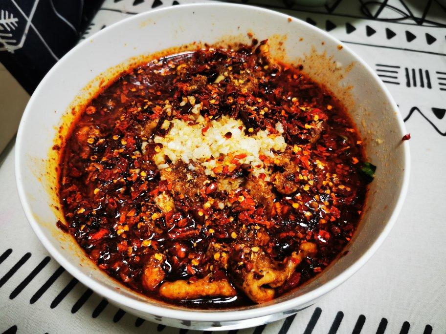厨师长教你：“水煮肉片”的正宗做法，这味道真的很四川