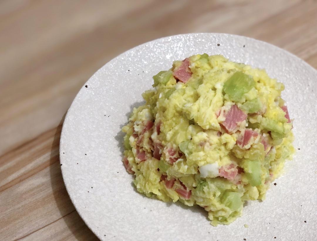 用料很足の土豆泥沙拉