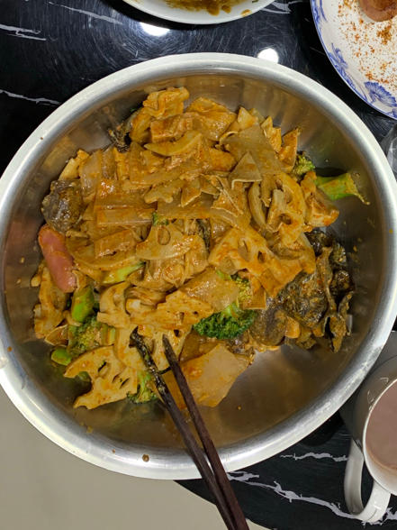 比麻辣烫好吃百倍的麻辣拌，浓郁鲜香麻辣又上瘾