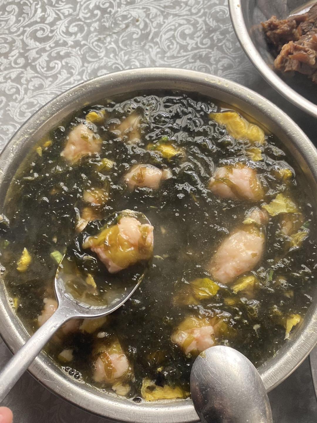 低卡鲜美的紫菜虾滑汤！好喝不胖减脂餐