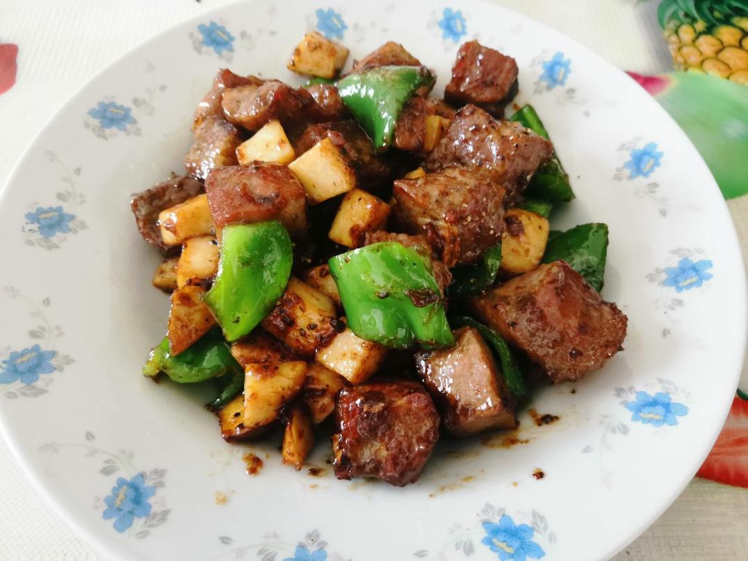 我的轻奢煮艺——杏鲍菇牛肉粒