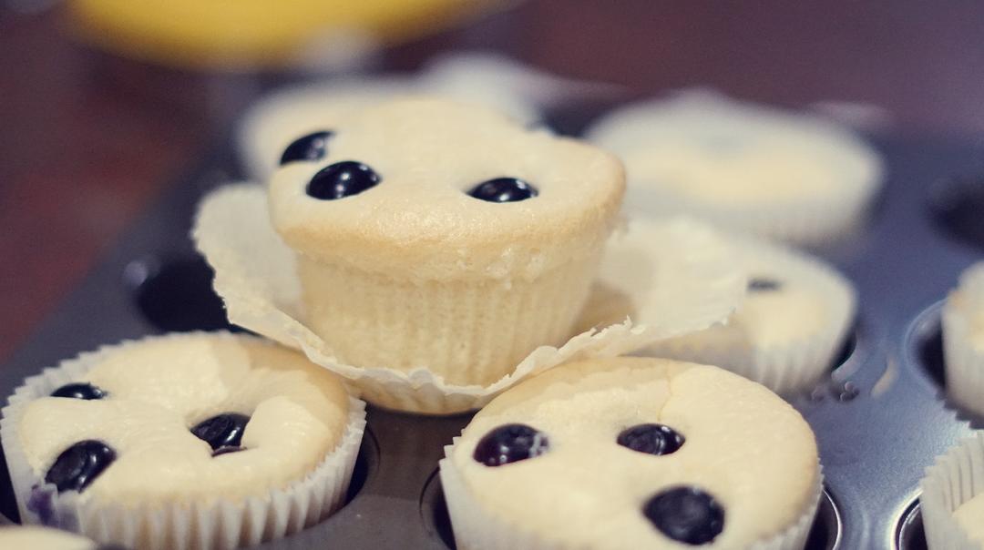 蓝莓戚风小蛋糕