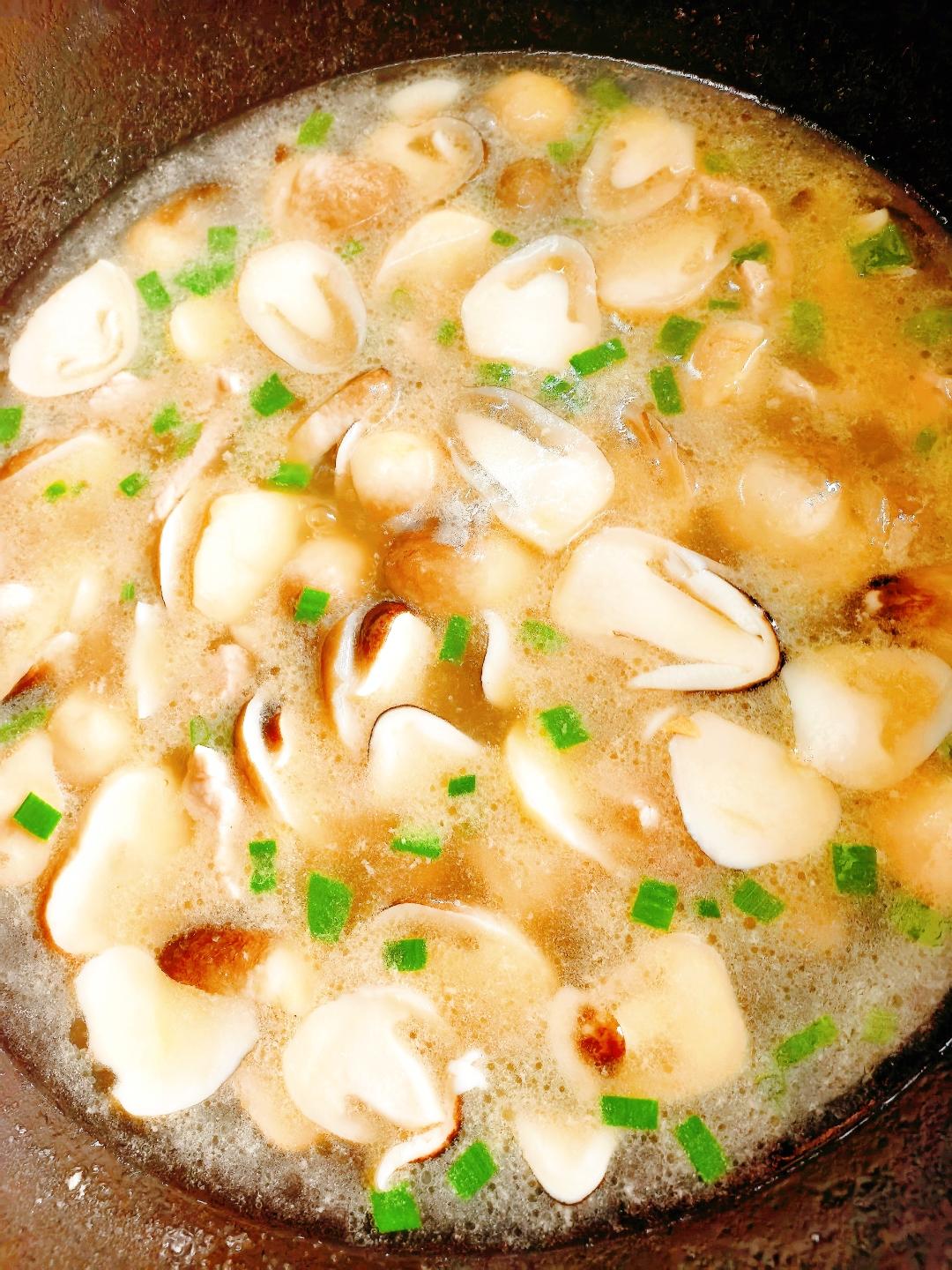 草菇瘦肉汤