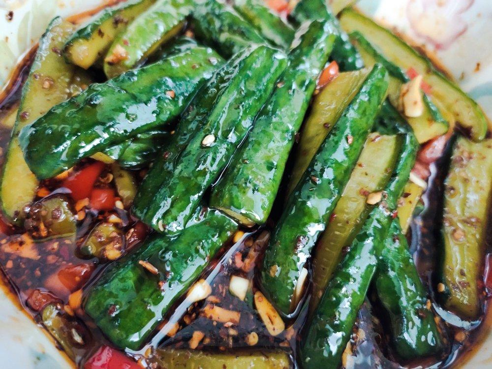 每年必吃的爽口腌黄瓜