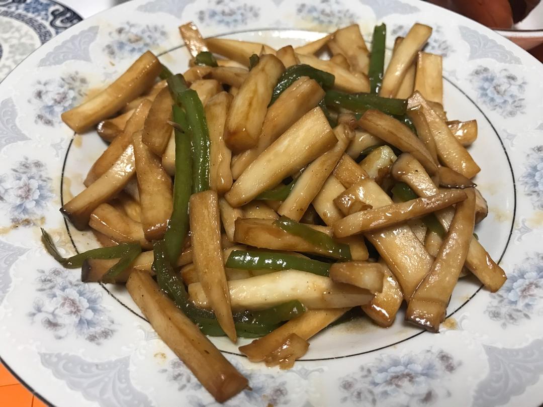 青椒素炒杏鲍菇