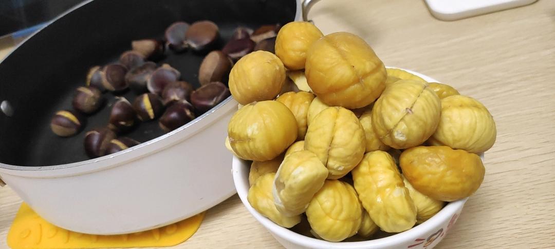 生板栗剥皮小技巧，各个光溜又完整！