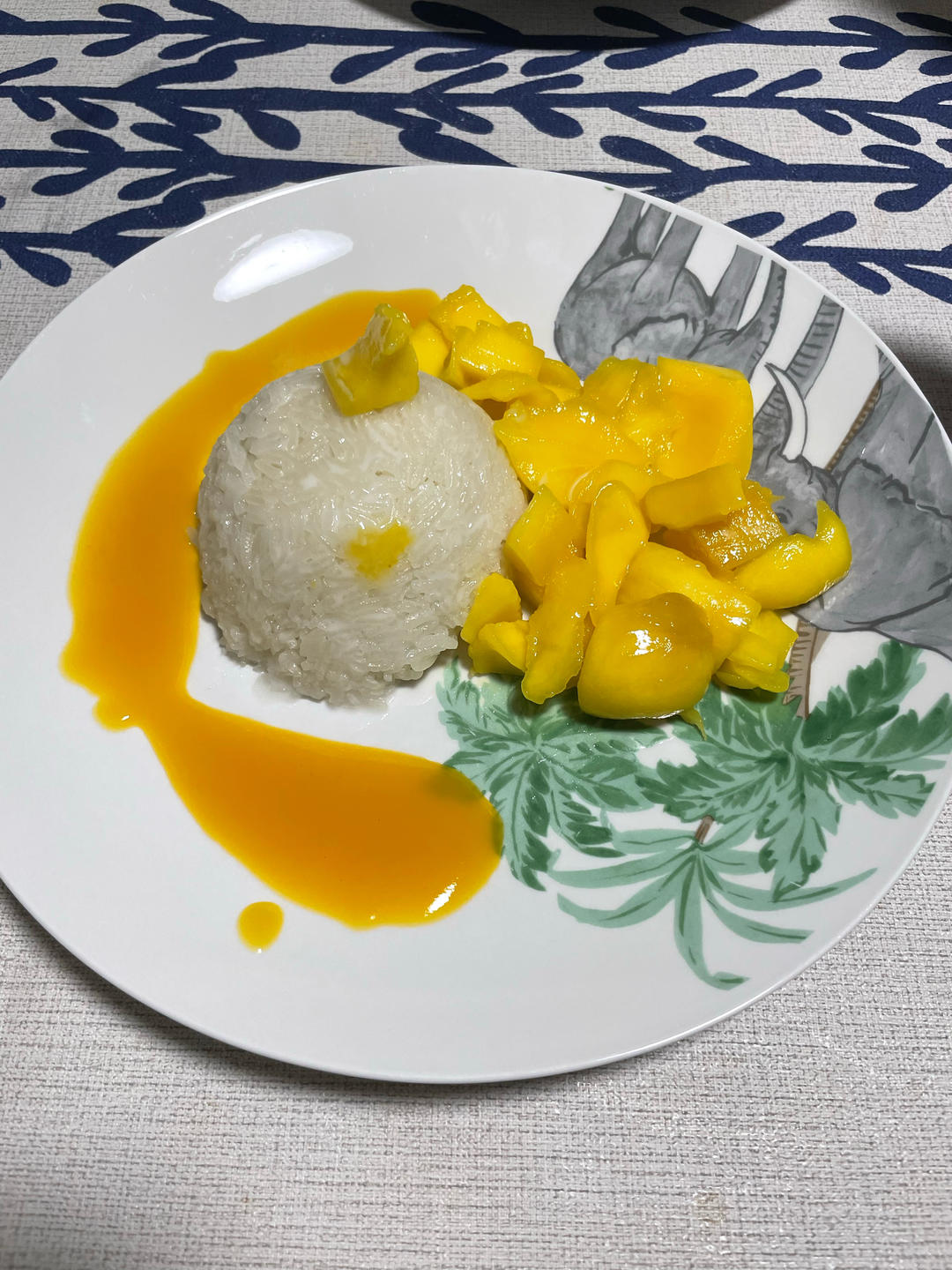 别出国啦，在家也能做芒果糯米饭🥭