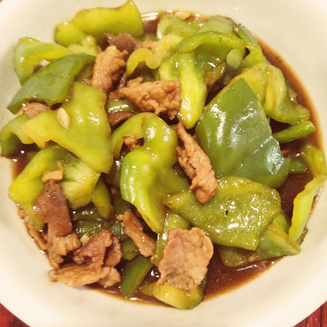 张莹莹莹莹做的青椒炒肉片