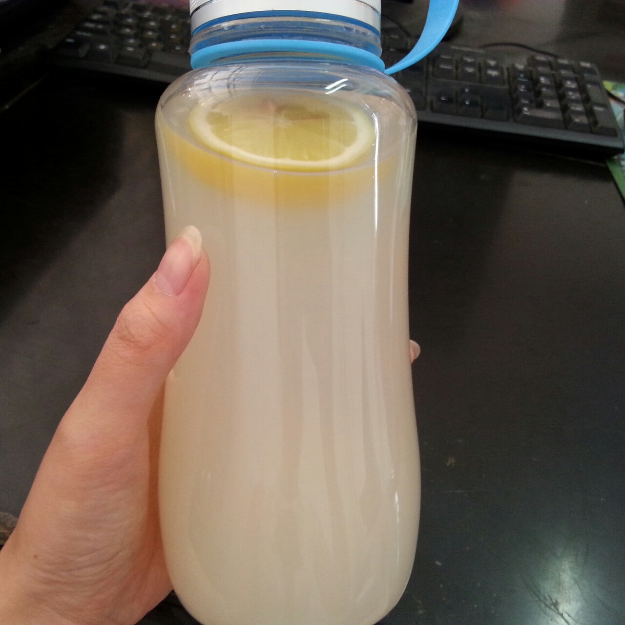 柠檬薏米水