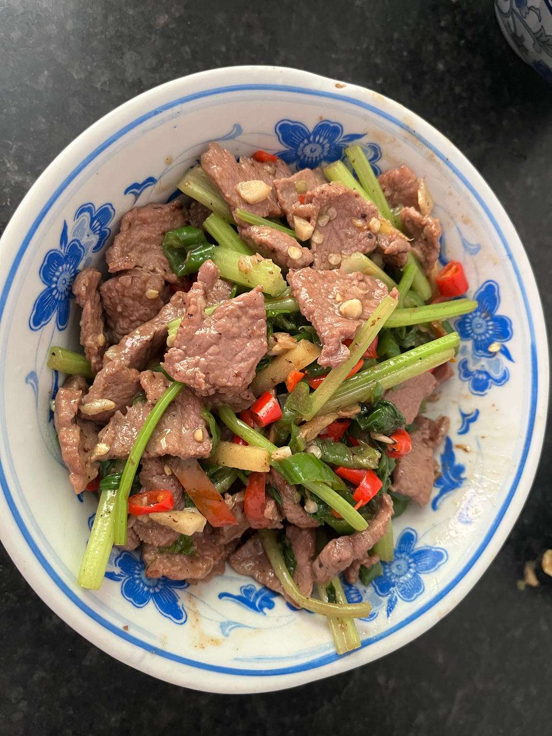 小炒牛肉（肉嫩味香）