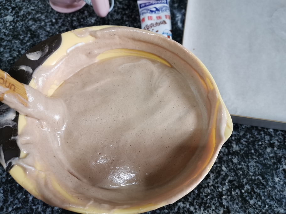 雀巢鹰唛巧克力炼奶浓情巧克力奶油蛋糕的做法 步骤15